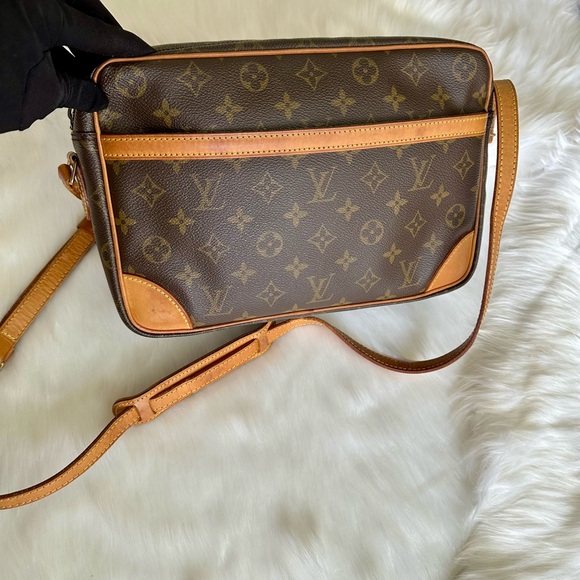 Stunning crossbody bag - Picture 1 of 16